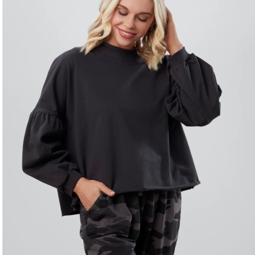 Mudpie peplum top in size medium